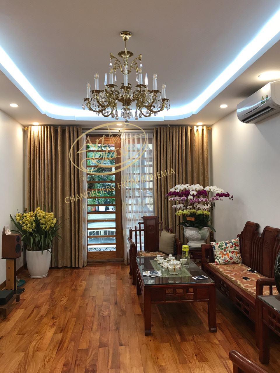 Dự án lắp đặt đèn chùm pha lê Dự án lắp đặt đèn chùm pha lê