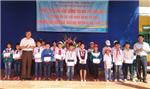 Hội Khuyến học Nam Định trao tặng học bổng cho học sinh nghèo vượt khó tại huyện Hải Hậu