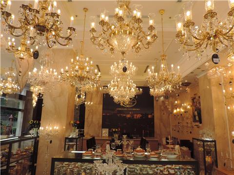 Những loại đèn chùm pha lê nến của hãng ArtGlass Tiệp Khắc