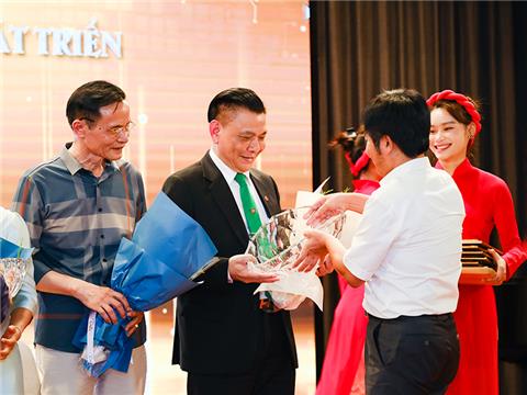 Pha Lê Tiệp hân hạnh đồng hành cùng chương trình TINH HOA HỘI TỤ - QUỐC GIA KHỞI NGHIỆP